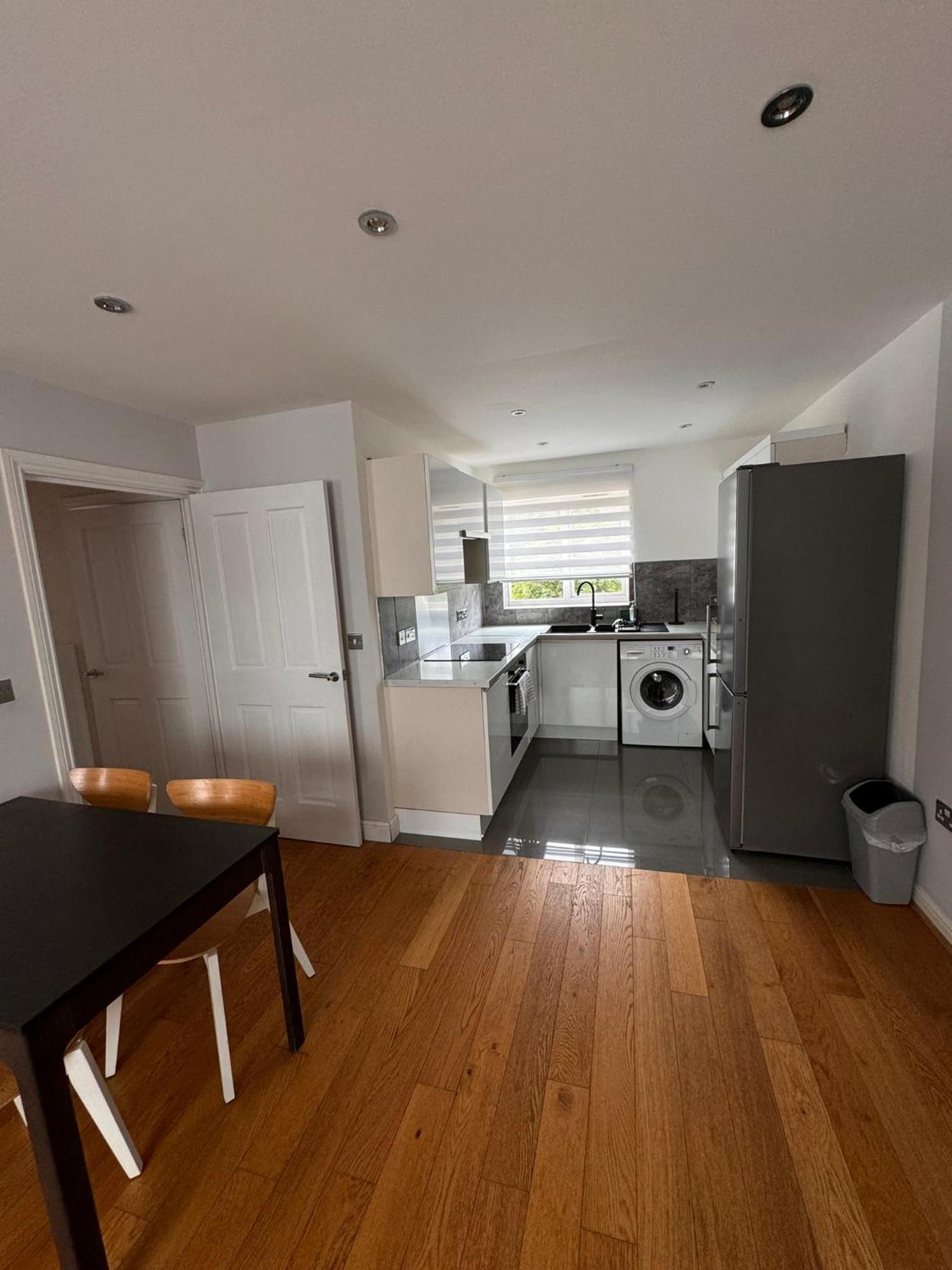 2-Bedroom Flat Walking Distance To Excel London - Perfect Location! エクステリア 写真