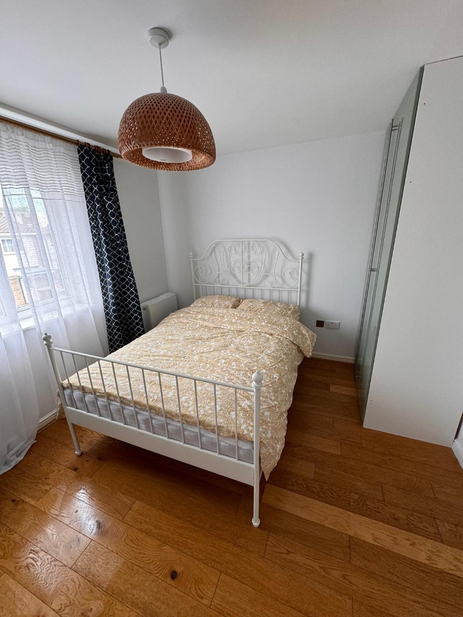 2-Bedroom Flat Walking Distance To Excel London - Perfect Location! エクステリア 写真
